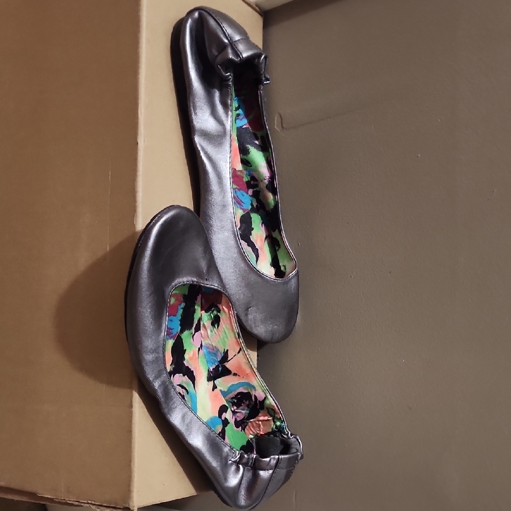 Elegant Silver Ballet Flats